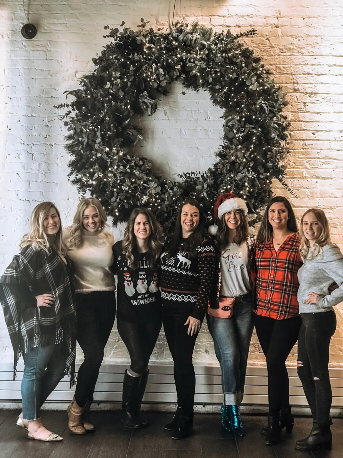 LOLA-Christmas-Gift-Guide